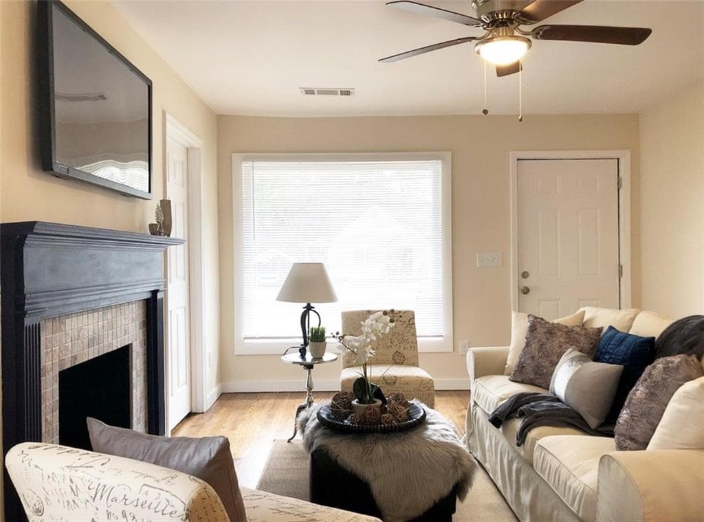 3 bedroom, 2 bathroom single family residence sold at 2121 Pinehurst Drive, Atlanta, GA 30344