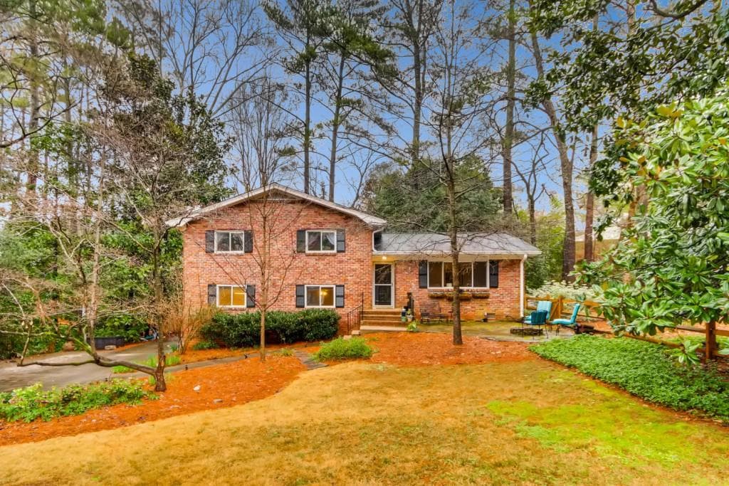 4 bedroom, 3 bathroom, 2,000 sq ft single family residence sold at 613 Park Lane, Decatur, GA 30033