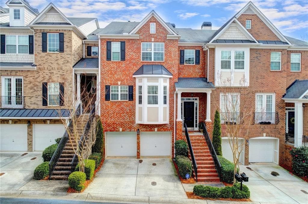 3 bedroom, 4 bathroom, 3,464 sq ft townhouse sold at 1605 Rivergreen Court 20, Atlanta, GA 30339