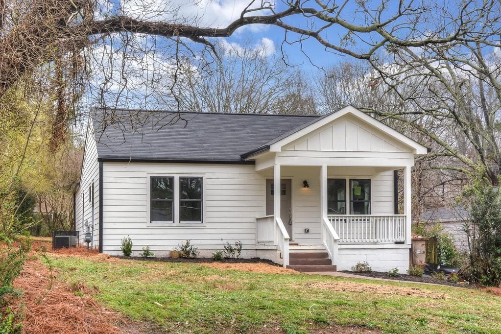 3 bedroom, 2 bathroom, 1,512 sq ft single family residence sold at 1596 Terry Mill Road, Atlanta, GA 30316