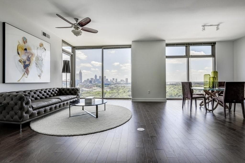2 bedroom, 3 bathroom, 1,828 sq ft condominium sold at 270 17th Street 2203, Atlanta, GA 30363