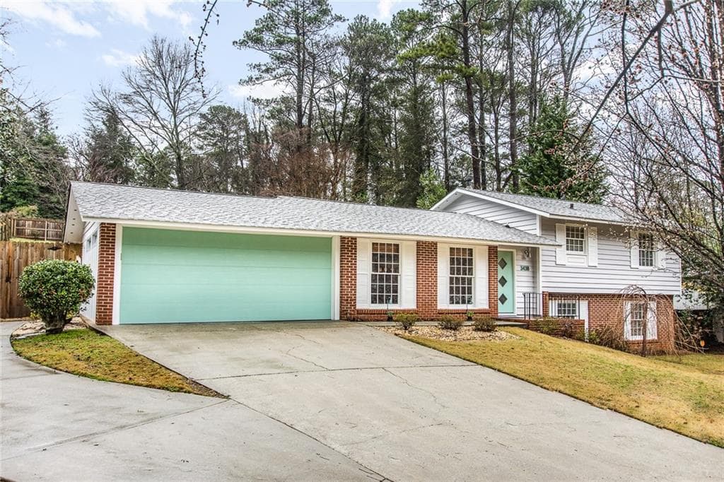 4 bedroom, 2 bathroom, 2,175 sq ft single family residence sold at 3438 Heartwood Lane, Doraville, GA 30340