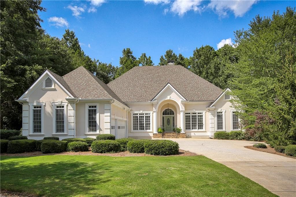 4 bedroom, 4 bathroom, 5,089 sq ft single family residence sold at 6605 Chelsea Gardens Way, Cumming, GA 30040