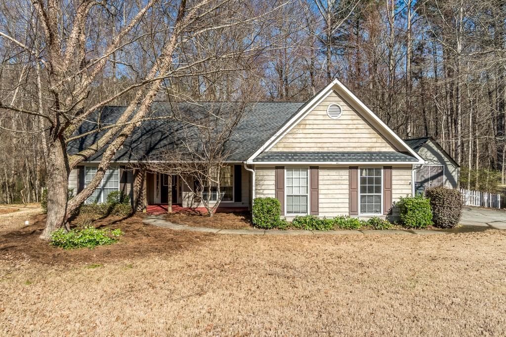 3 bedroom, 2 bathroom, 1,589 sq ft single family residence sold at 2927 EVONSHIRE Lane, Dacula, GA 30019