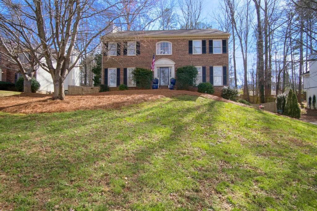 4 bedroom, 3 bathroom, 2,516 sq ft single family residence sold at 4806 Lismoor Trace, Mableton, GA 30126