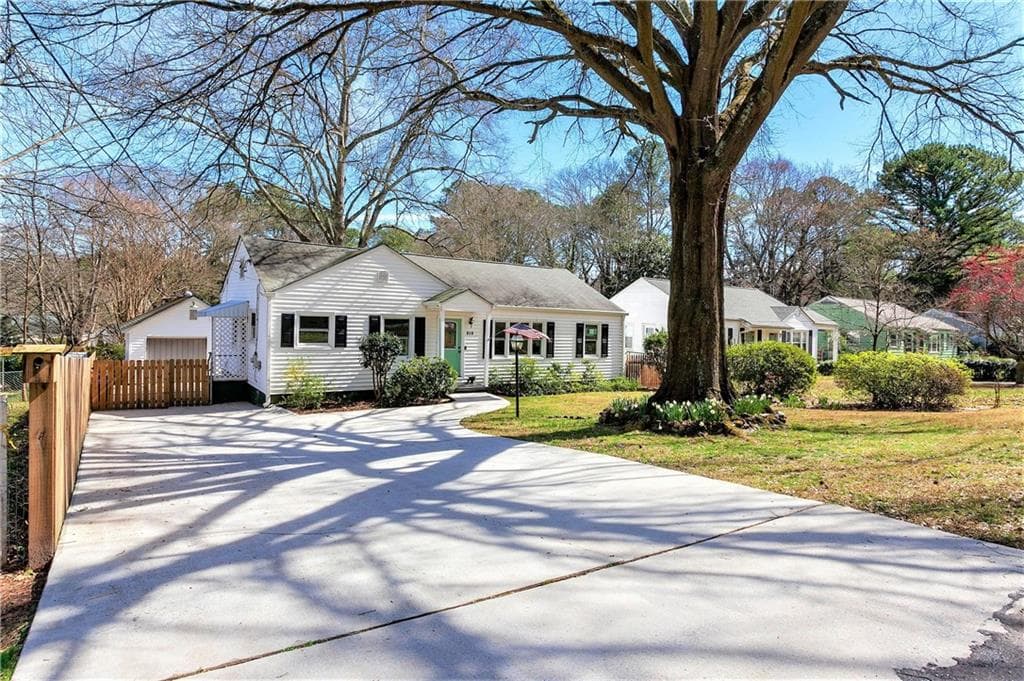 819 Medlock Road, Decatur, GA 30033 — most recent listing photo