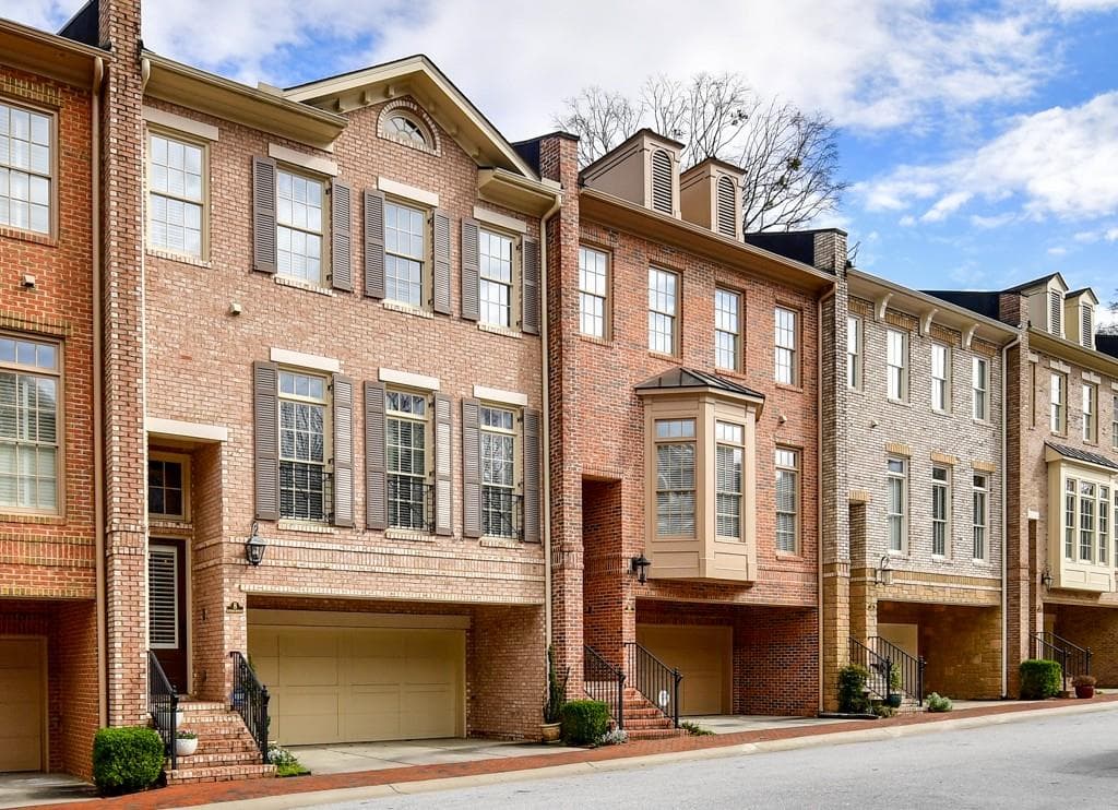 8 Candler Grove Drive, Decatur, GA 30030 — most recent listing photo