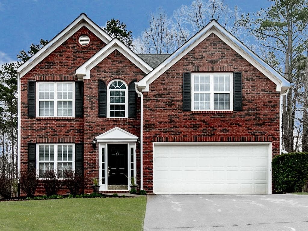 3 bedroom, 3 bathroom, 1,700 sq ft single family residence sold at 1651 Eagle Drive, Woodstock, GA 30189