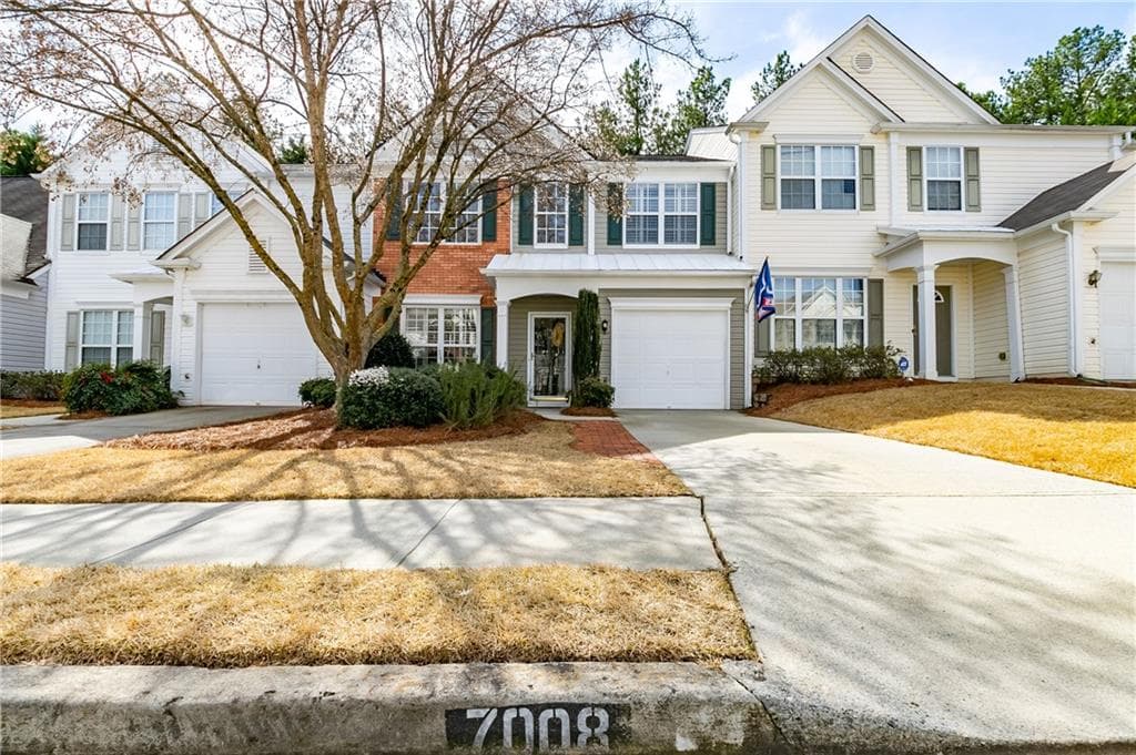 3 bedroom, 3 bathroom, 1,612 sq ft townhouse sold at 7008 Richland Court, Roswell, GA 30076