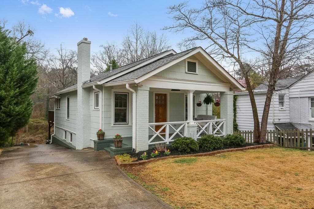 3 bedroom, 2 bathroom, 1,728 sq ft single family residence sold at 1215 Woodland Avenue, Atlanta, GA 30316