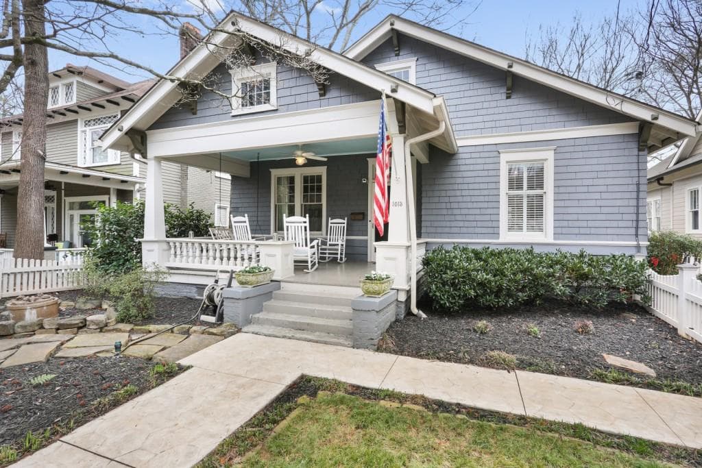 3 bedroom, 2 bathroom, 1,901 sq ft single family residence sold at 1013 Highland View, Atlanta, GA 30306