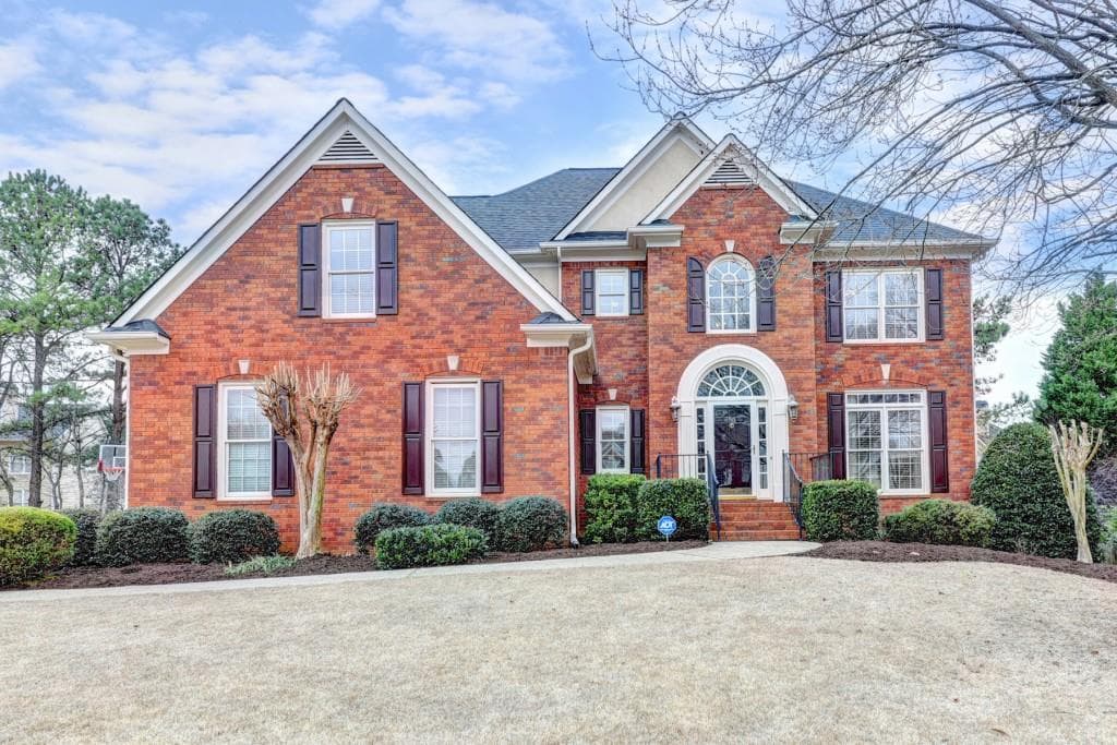 565 Cresthaven Walk, Johns Creek, GA 30005 — most recent listing photo