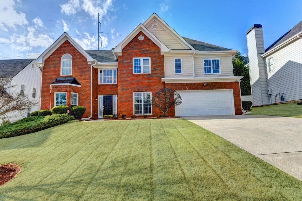 2575 Almont Way, Roswell, GA 30076 — most recent listing photo