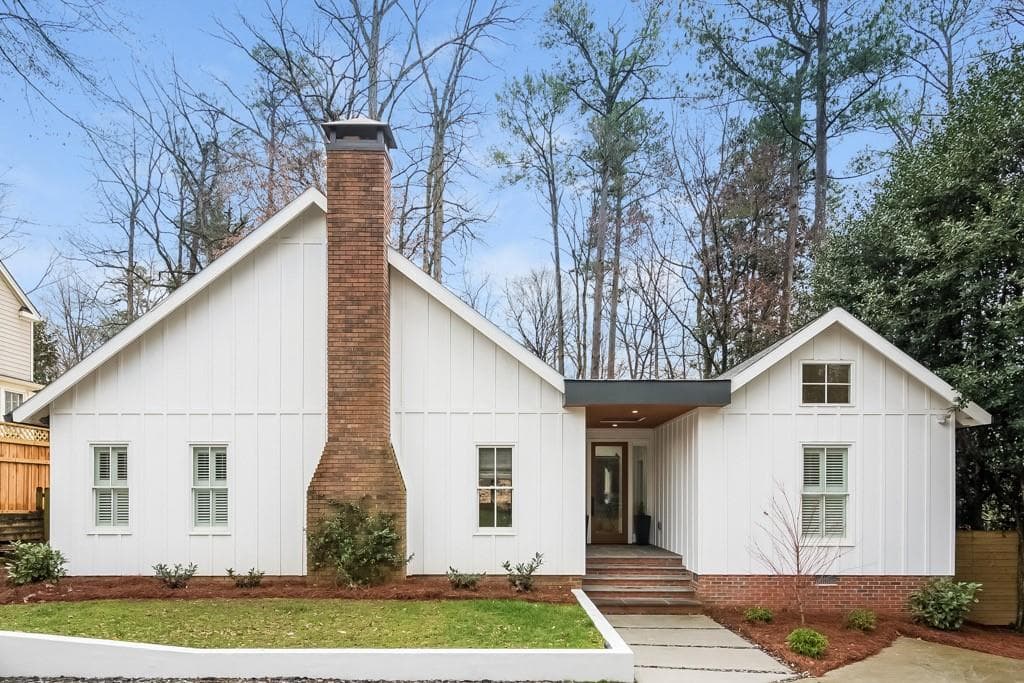 3 bedroom, 2 bathroom, 2,348 sq ft single family residence sold at 265 Alberta Drive, Atlanta, GA 30305