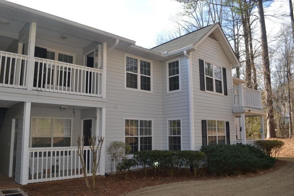 521 Streamside Drive 521, Roswell, GA 30076 — most recent listing photo
