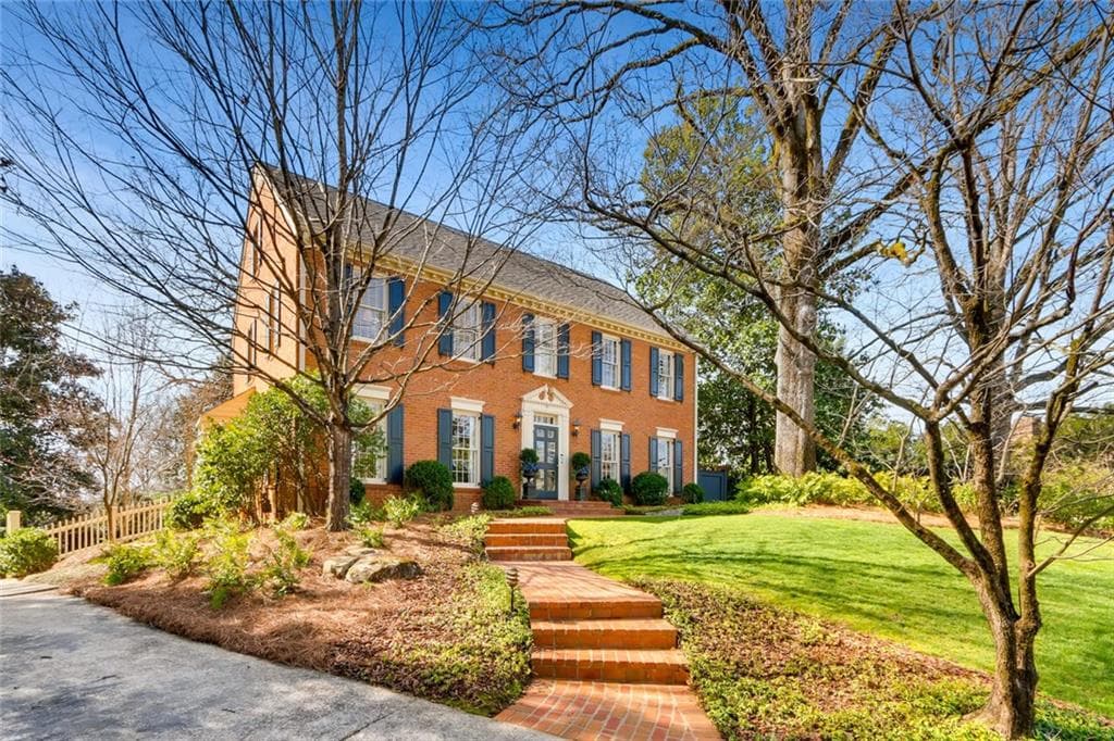 4 bedroom, 4 bathroom, 3,808 sq ft single family residence sold at 518 Arden At Argonne, Atlanta, GA 30305