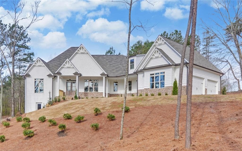 4 bedroom, 5 bathroom, 3,689 sq ft single family residence sold at 100 Bridle Ridge Lane, Canton, GA 30114