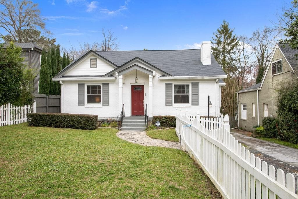 3 bedroom, 3 bathroom, 2,126 sq ft single family residence sold at 216 E Wesley Road, Atlanta, GA 30305