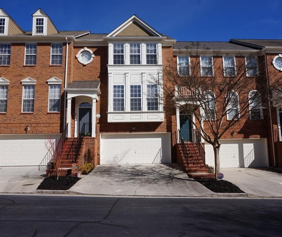 3 bedroom, 4 bathroom, 2,256 sq ft townhouse sold at 4807 PAYSON Place, Atlanta, GA 30339