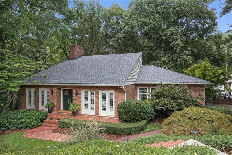 4 bedroom, 5 bathroom single family residence sold at 3850 Brandy Station Court, Atlanta, GA 30339