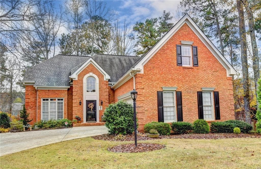 2585 Club Springs Drive, Roswell, GA 30076 — most recent listing photo