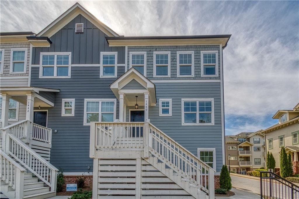 3 bedroom, 4 bathroom, 1,926 sq ft townhouse sold at 2168 Wiggins Walk 90, Atlanta, GA 30316