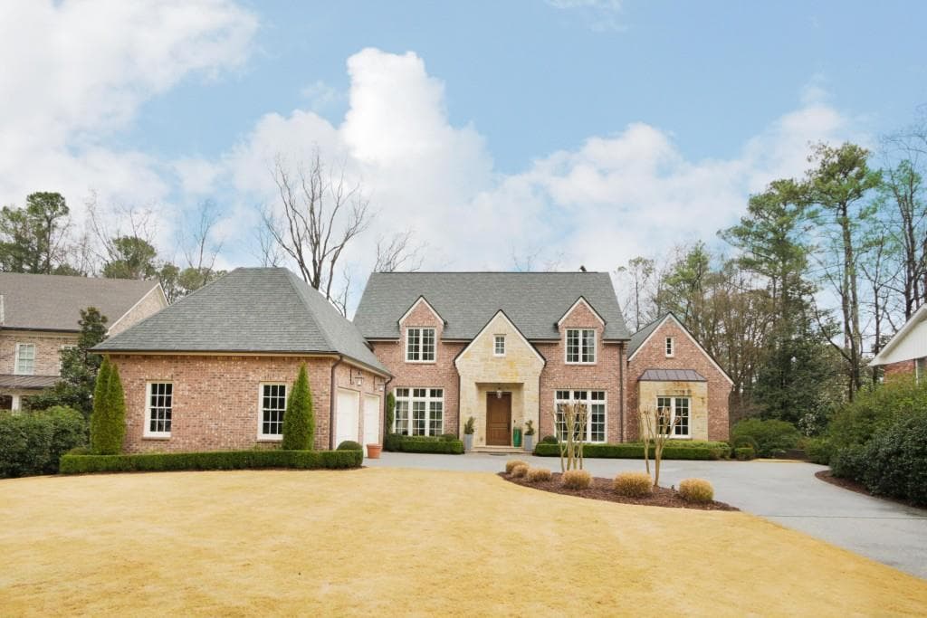 6 bedroom, 6 bathroom single family residence sold at 690 E Northway Lane, Sandy Springs, GA 30342