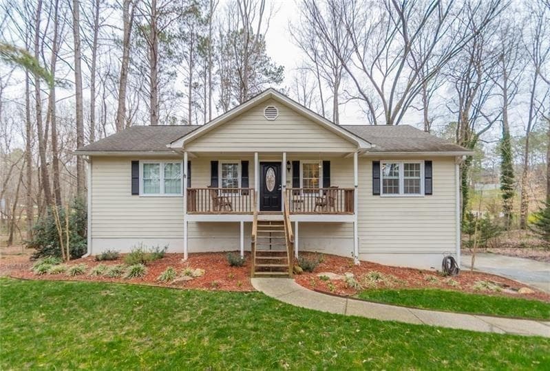 3 bedroom, 3 bathroom, 1,924 sq ft single family residence sold at 706 Willowbrook Lane, Woodstock, GA 30189