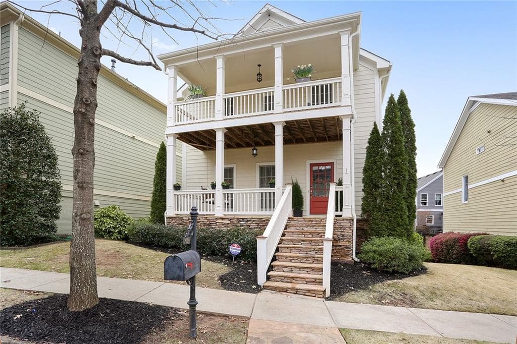 4 bedroom, 4 bathroom, 2,600 sq ft single family residence sold at 1654 Carr Circle, Atlanta, GA 30318