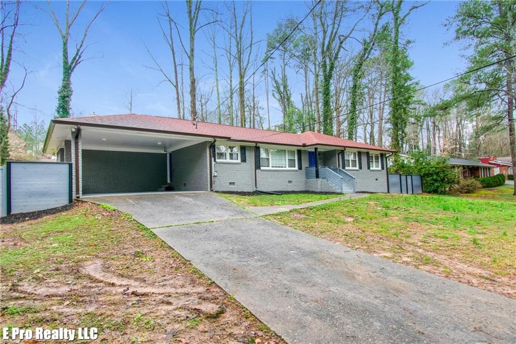 3 bedroom, 2 bathroom, 1,844 sq ft single family residence sold at 1750 Loch Lomond Trail, Atlanta, GA 30331