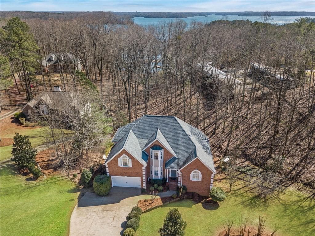 4 bedroom, 4 bathroom, 4,489 sq ft single family residence sold at 3010 Heatherstone Drive, Cumming, GA 30041