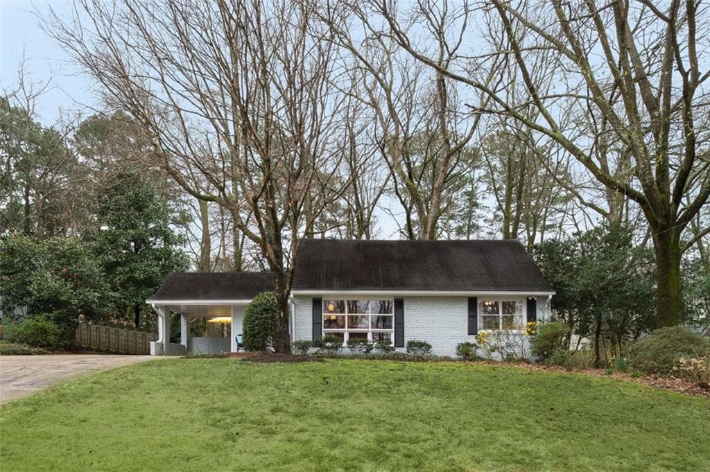 4 bedroom, 2 bathroom, 1,444 sq ft single family residence sold at 2570 Ridgewood Terrace, Atlanta, GA 30318