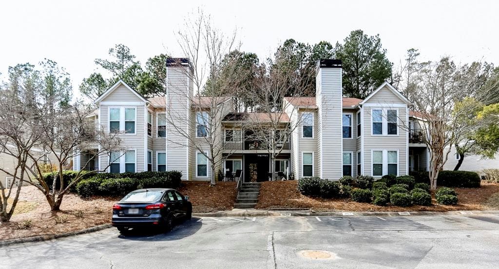 2013 Lake Pointe Circle, Roswell, GA 30075 — most recent listing photo