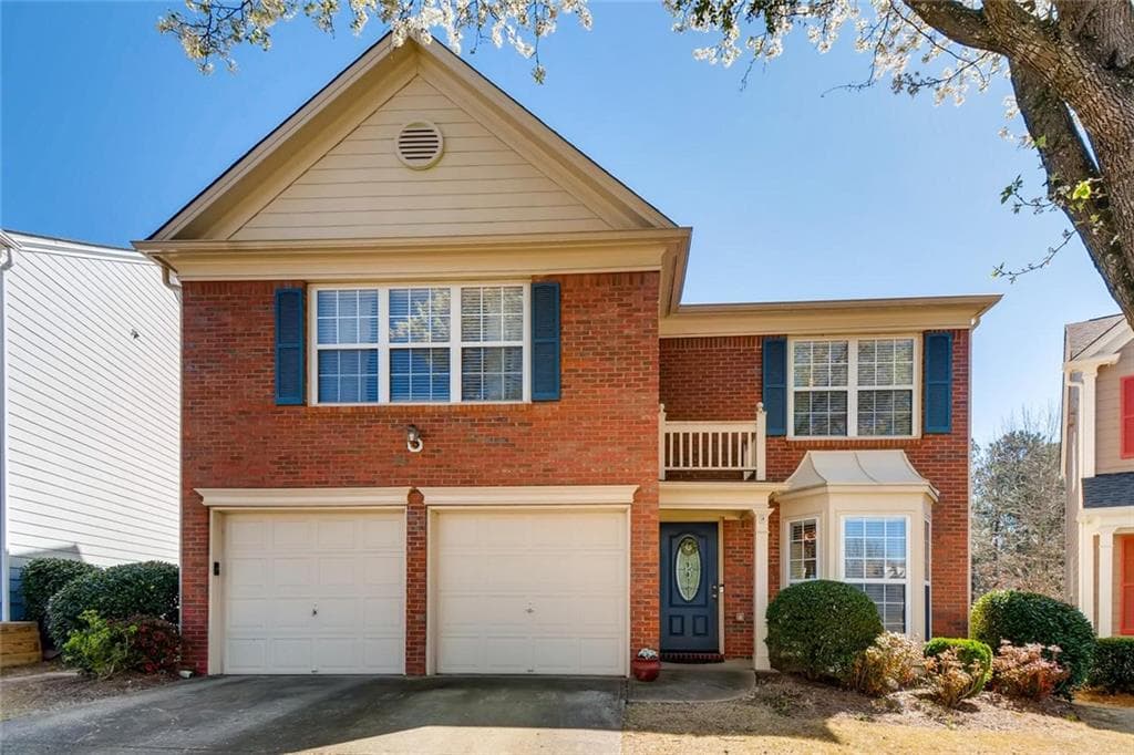 3 bedroom, 3 bathroom, 1,811 sq ft single family residence sold at 2576 Alvecot Circle, Atlanta, GA 30339