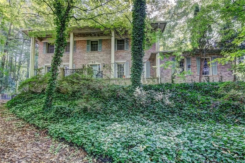 1040 Edgewater Drive, Sandy Springs, GA 30328 — most recent listing photo