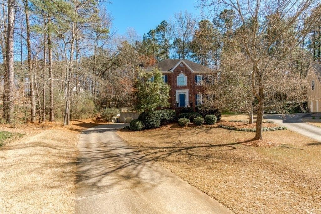 5 bedroom, 4 bathroom, 3,088 sq ft single family residence sold at 2074 Honeydew Lane, Kennesaw, GA 30152