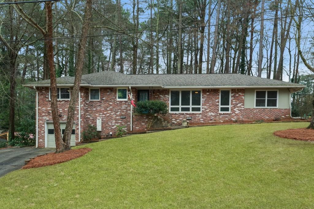 3 bedroom, 2 bathroom, 1,776 sq ft single family residence sold at 1907 Audubon Drive, Atlanta, GA 30329