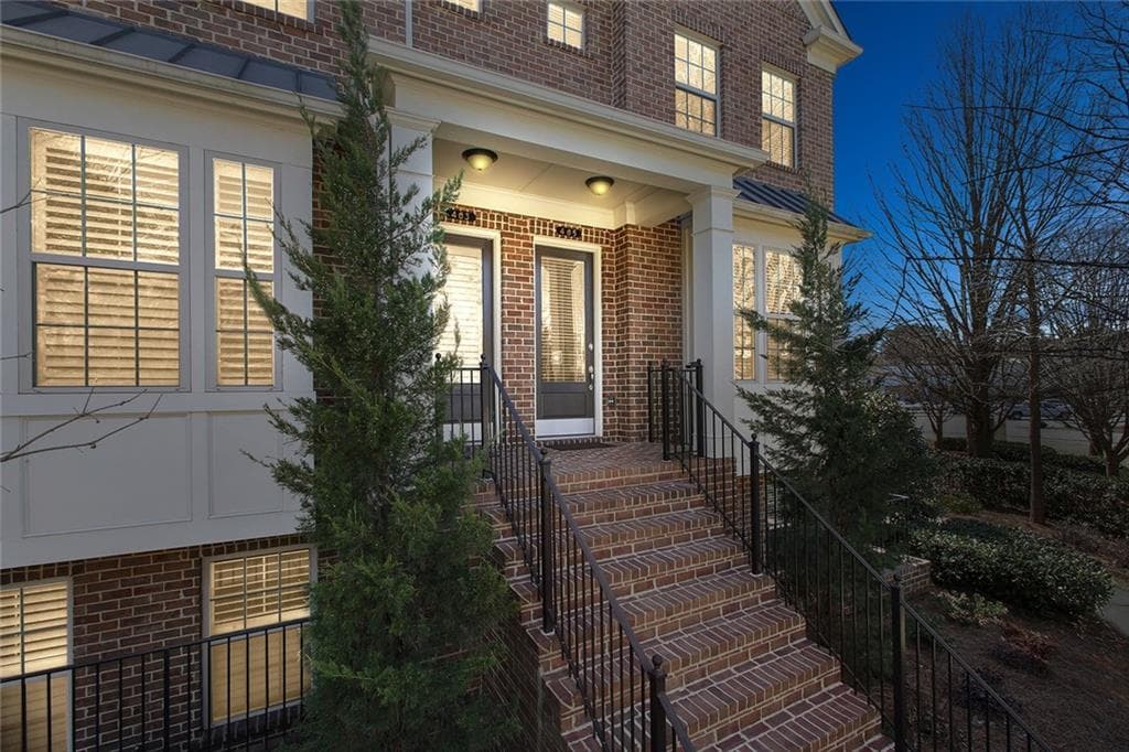 465 Alderwood Street, Sandy Springs, GA 30328 — most recent listing photo