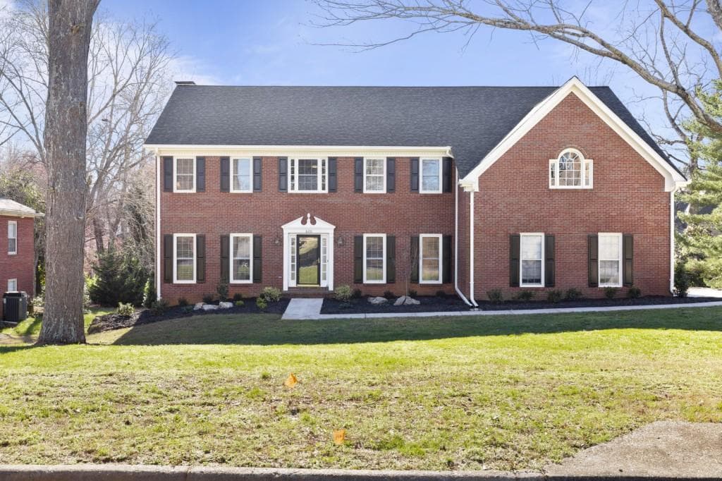 620 Saddle Ridge Trace, Roswell, GA 30075 — most recent listing photo