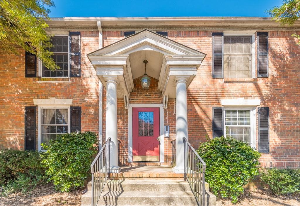 6700 Roswell Road 28F, Sandy Springs, GA 30328 — most recent listing photo