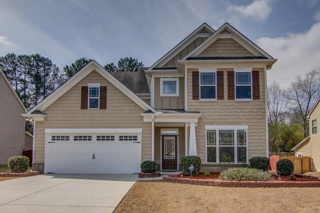4 bedroom, 3 bathroom, 2,999 sq ft single family residence sold at 500 PEBBLE CHASE Lane, Lawrenceville, GA 30044