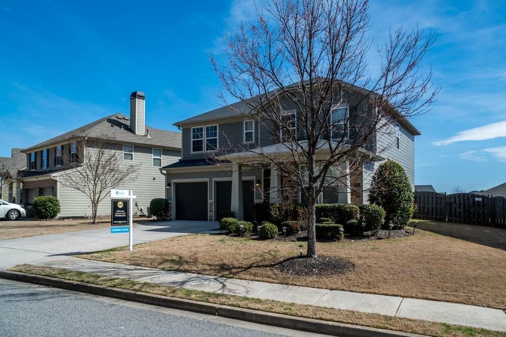 4 bedroom, 3 bathroom, 2,626 sq ft single family residence sold at 4440 Avondale Lane, Cumming, GA 30041