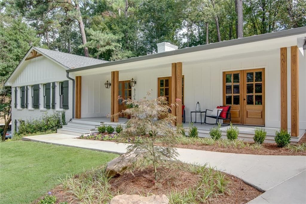 6175 Weatherly Drive, Sandy Springs, GA 30328 — most recent listing photo