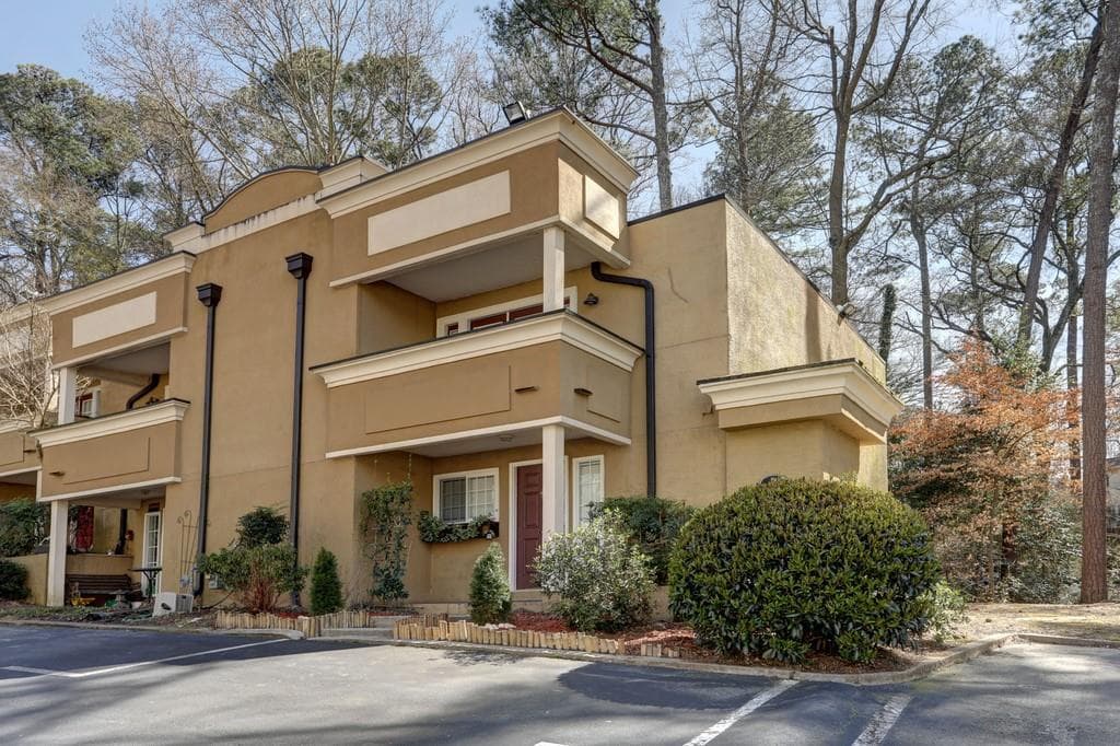 3 bedroom, 3 bathroom, 1,580 sq ft townhouse sold at 1445 Monroe Drive D16, Atlanta, GA 30324