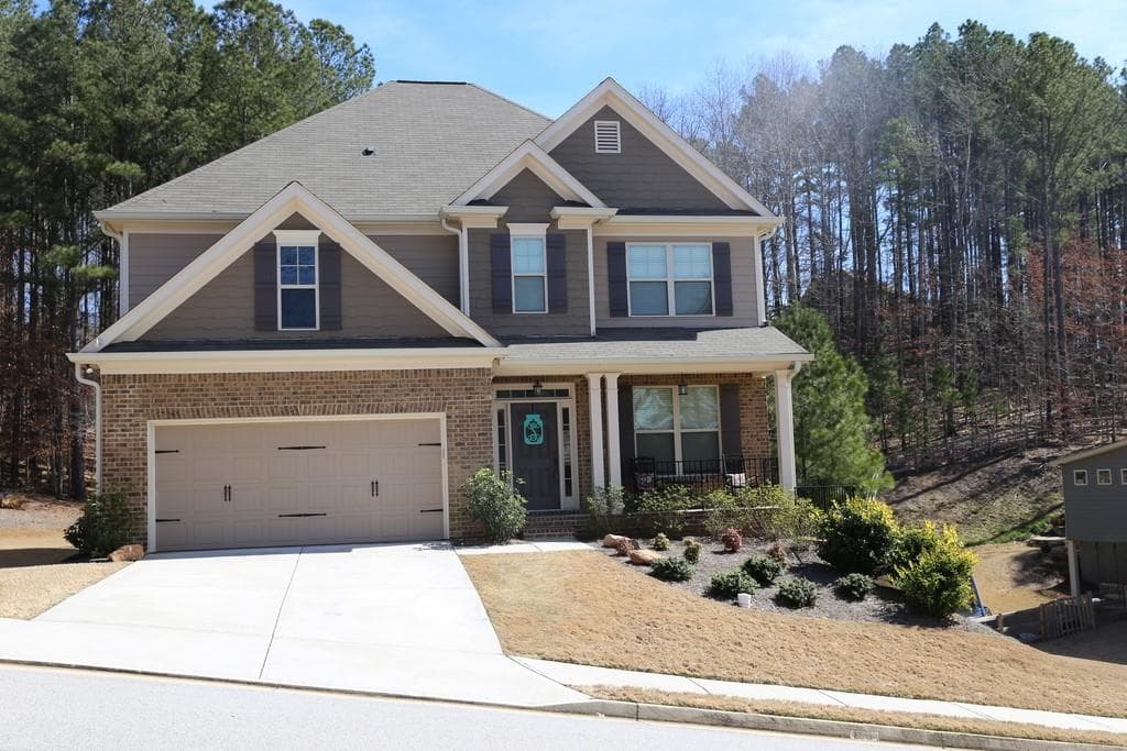 4 bedroom, 4 bathroom, 2,472 sq ft single family residence sold at 526 BLACKBERRY RUN Trail, Dallas, GA 30132
