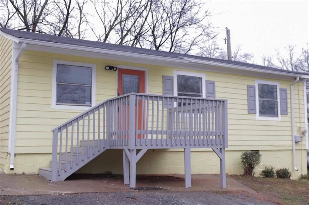 3 bedroom, 1 bathroom, 875 sq ft single family residence sold at 17 Turman Avenue, Atlanta, GA 30315