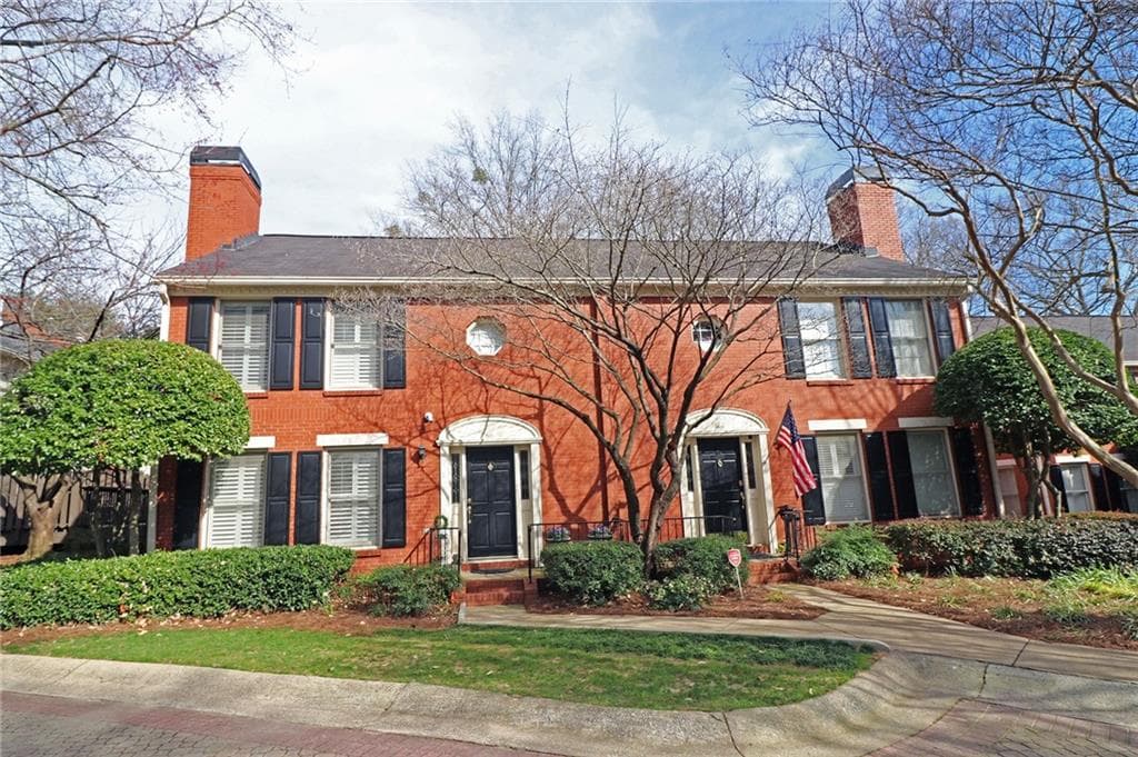 2 bedroom, 3 bathroom, 1,784 sq ft townhouse sold at 501 Defoors Mill Circle, Atlanta, GA 30318