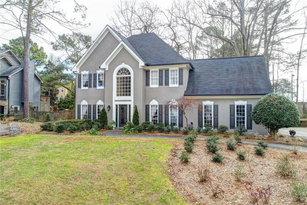 4 bedroom, 3 bathroom, 2,505 sq ft single family residence sold at 4850 Hunters Oaks Lane, Alpharetta, GA 30009
