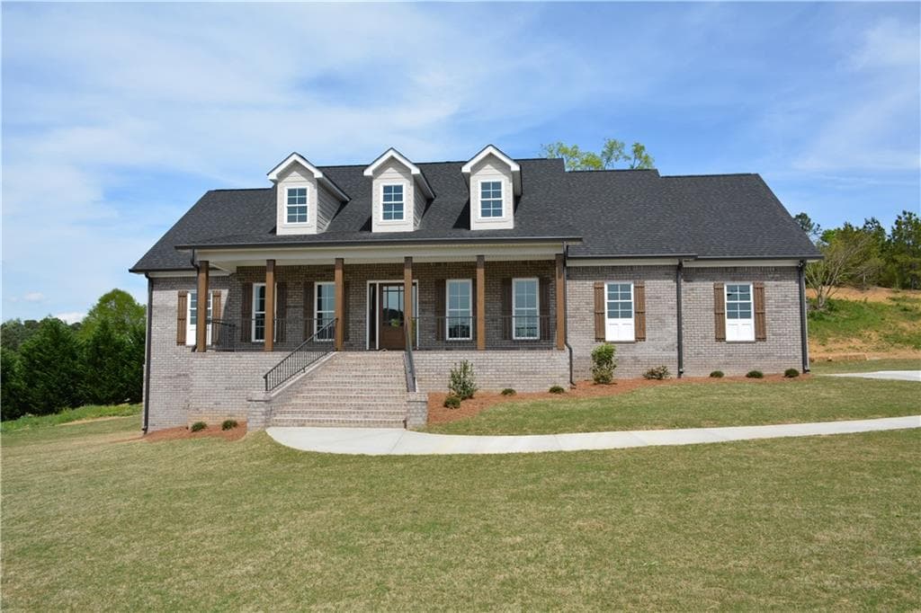 107 Chestnut Street, Calhoun, GA 30701 — most recent listing photo