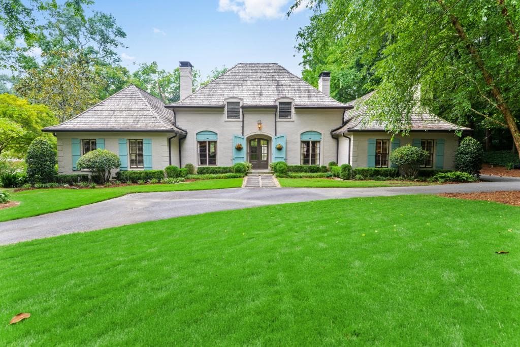 2814 Wyngate Drive, Atlanta, GA 30305 — most recent listing photo